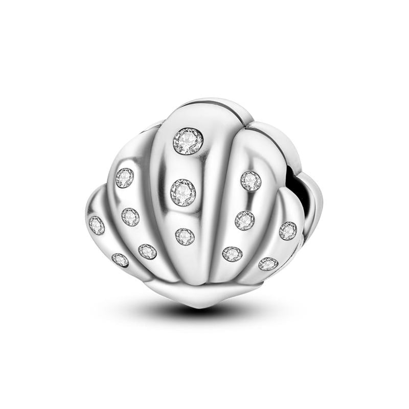 Clamshell Diamante Round Charm