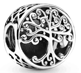 Detail Tree Love Heart Round Charm