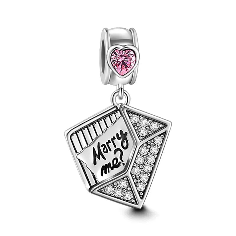 925 Charm B3667